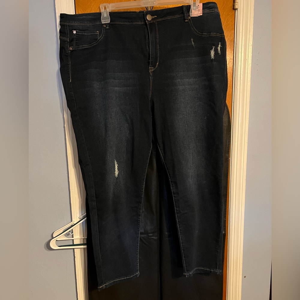 Dark wash skinny jeans